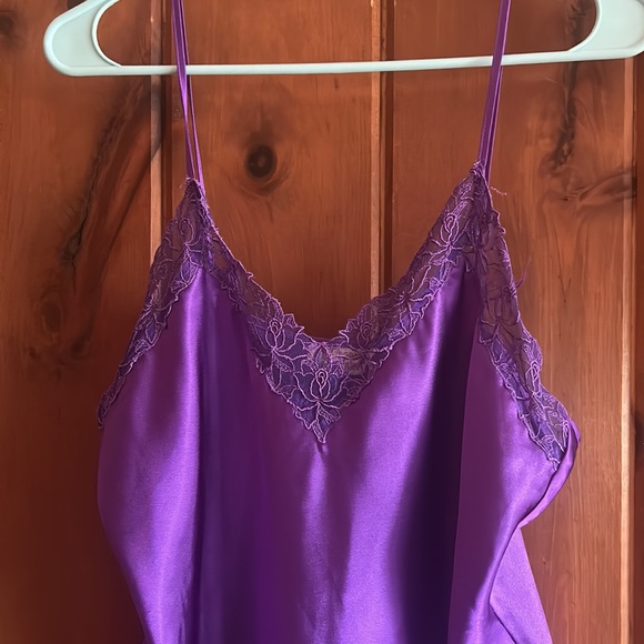 Victoria secret slip top - Picture 2 of 3